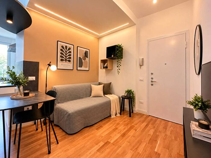 Appartamento bilocale in affitto in Via Ponte Vecchio, Gorla, Milano