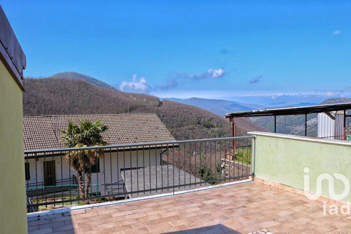 Appartamento quadrilocale in vendita in Via Statale, Ne