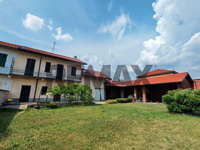 Appartamento bilocale in affitto in VIA OTTO MARTIRI, Sacconago, Busto Arsizio