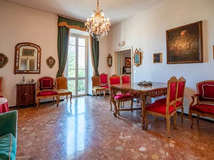 Appartamento con 6 locali in vendita in Via Giuseppe Mazzini, Alassio