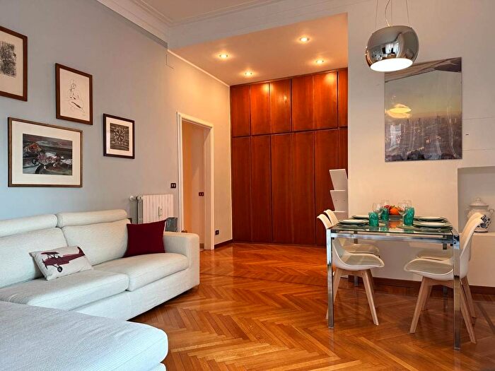 Appartamento bilocale in affitto in Via Andrea Appiani, Porta Nuova, Milano