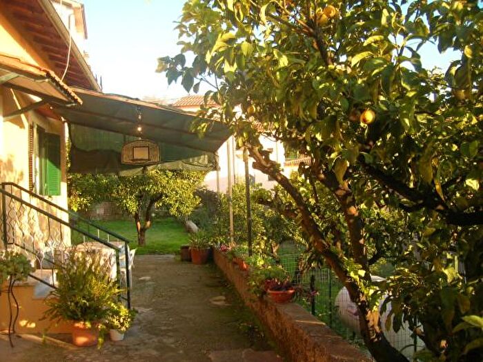 Casa trilocale in vendita in Via San Sebastiano, Trevignano Romano