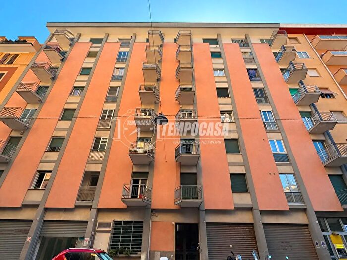 Appartamento trilocale in vendita in Via Amilcare Ponchielli, Savona