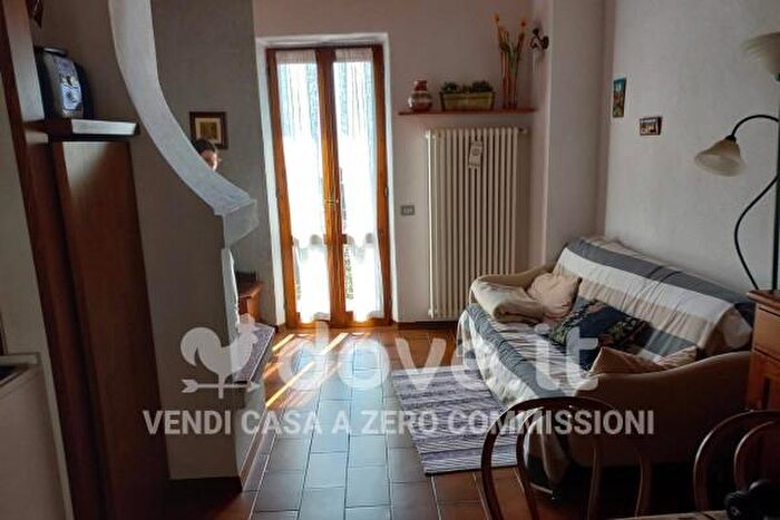 Appartamento trilocale in vendita in Via dei Passera, Luino