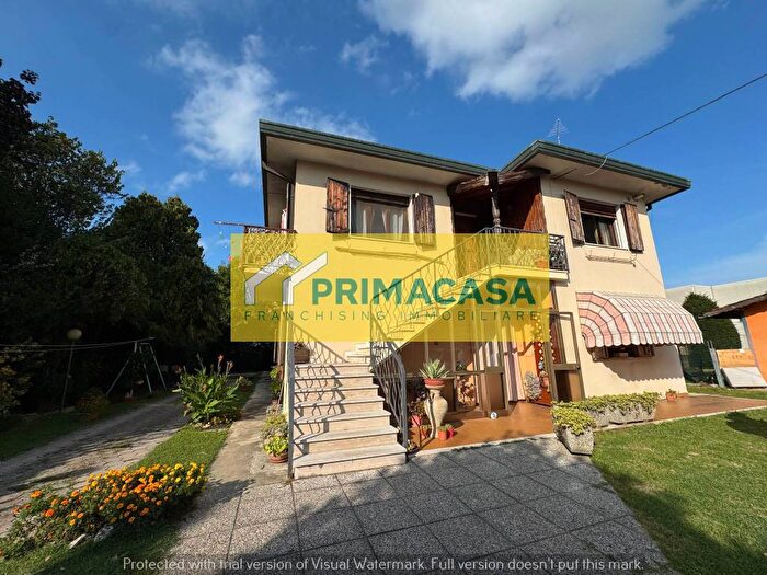Casa con 6 locali in vendita in Via Maggio, Maerne, Martellago