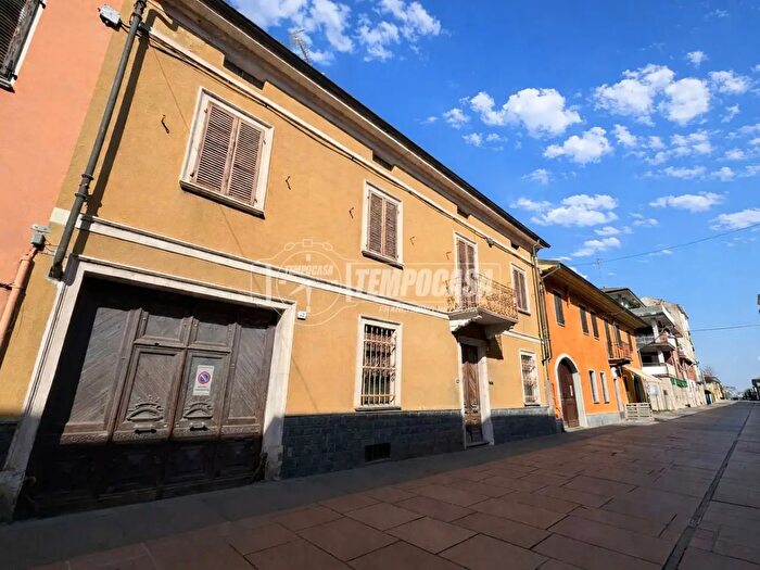 Casa con 10 locali in vendita in Corso Nuova Italia, Santhia'