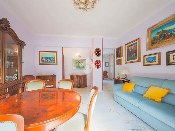 Appartamento trilocale in vendita in Via Veronica Gambara, Roma