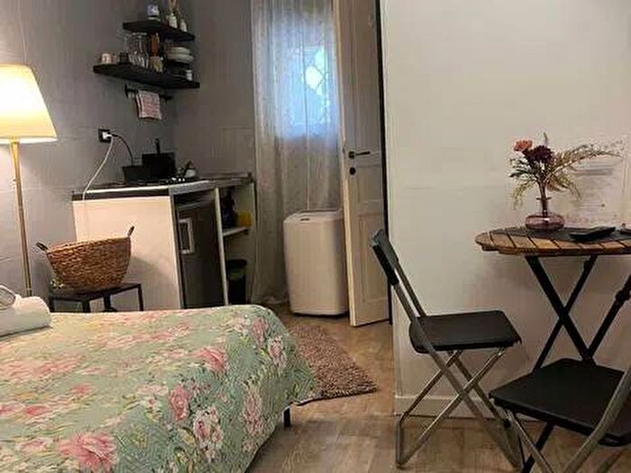 Appartamento monolocale in affitto in Via Nicolò V, Borgo, Roma