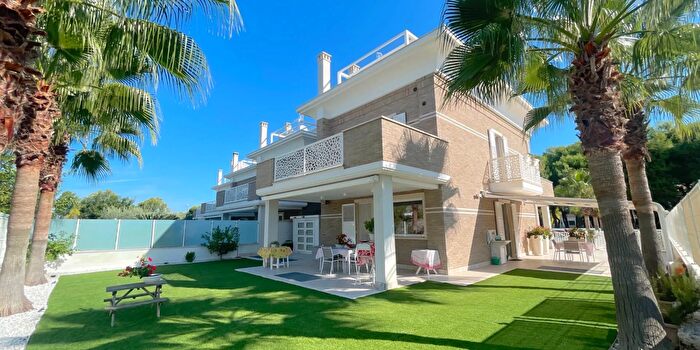 Casa quadrilocale in vendita in Via Domanico Scarlatti, San Benedetto Del Tronto