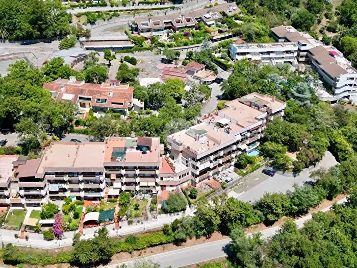 Appartamento trilocale in vendita in Contrada S Lucia, Santa Marina
