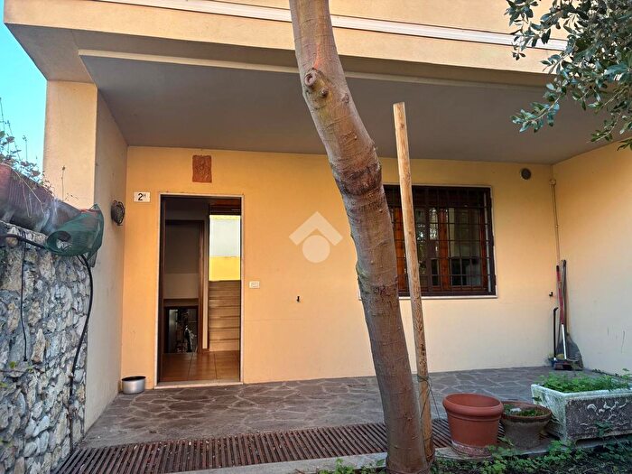 Casa con 5 locali in vendita in Via Torrente Vecchio, Verona