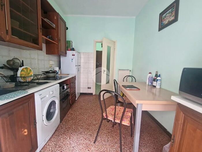 Appartamento quadrilocale in vendita in Via Marcello Bonacchi, Genova