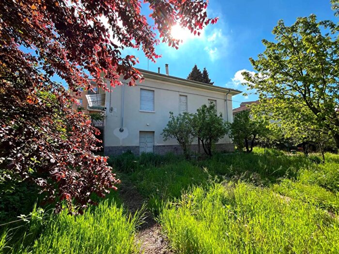 Casa con 5 locali in vendita in Via Bartolomeo Bottino Asti, Asti