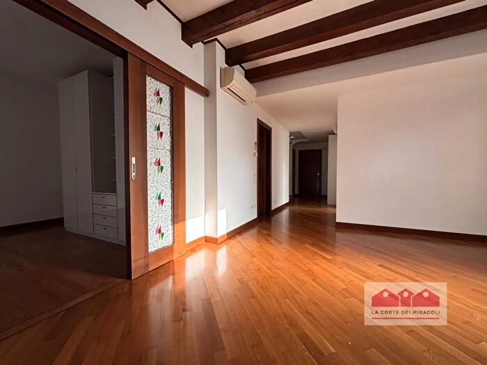 Appartamento quadrilocale in vendita in Piazza Matteotti, Vicenza