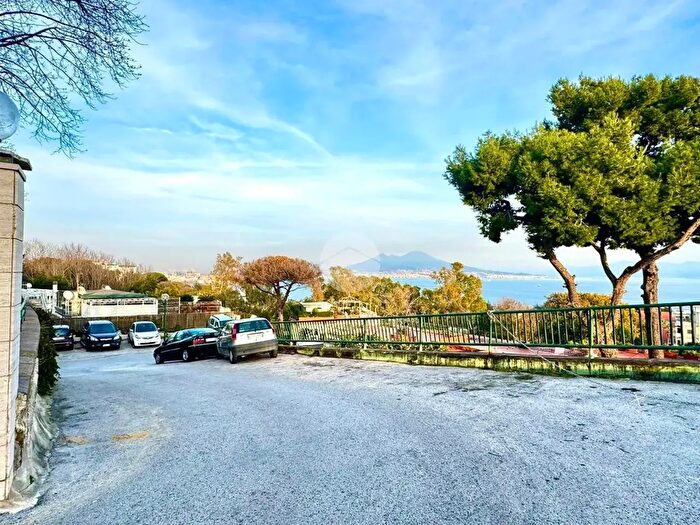 Appartamento monolocale in vendita in Via Francesco Petrarca, Napoli