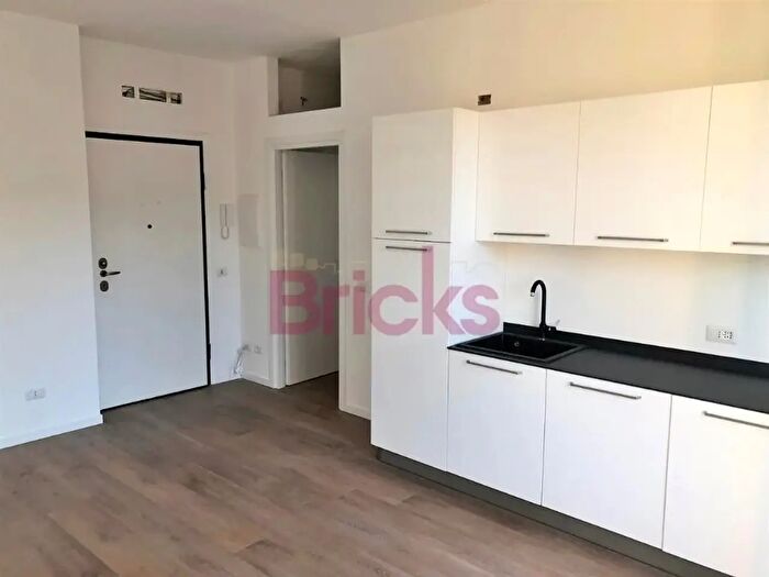 Appartamento bilocale in affitto in Via Girolamo Tiraboschi, Milano