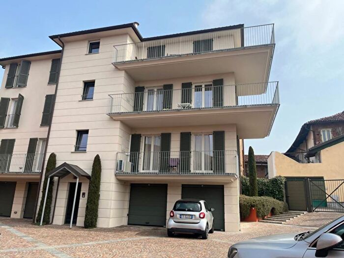 Appartamento quadrilocale in affitto in Centro Storico, Chieri