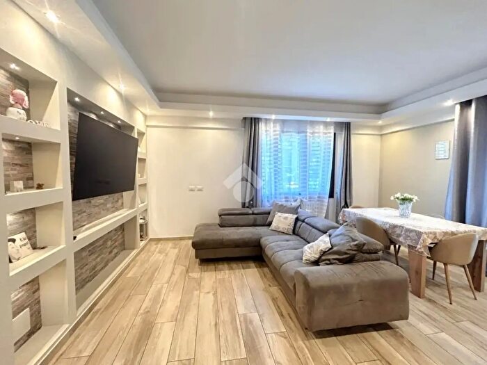 Appartamento trilocale in vendita in Via dei Poli, Venezia
