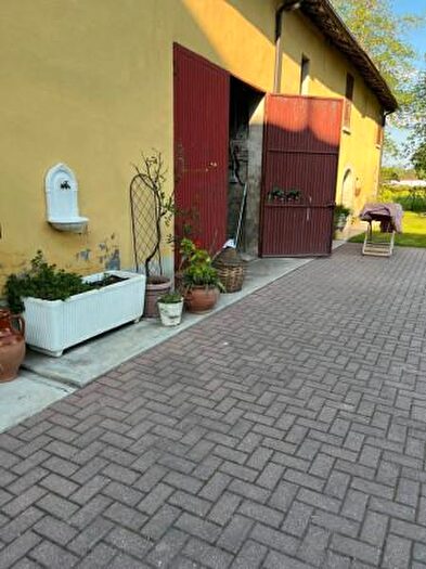 Casa con 6 locali in vendita in Via Emore Tirelli, Reggio Emilia