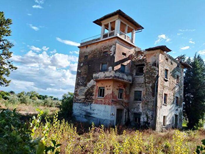 Casa con 6 locali in vendita in Via Prestille, Assisi