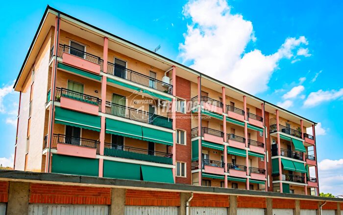 Appartamento con 5 locali in vendita in Via Berruti, Chivasso