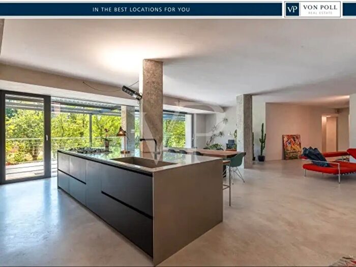 Appartamento con 6 locali in vendita in Viale del Brotton, Vicenza