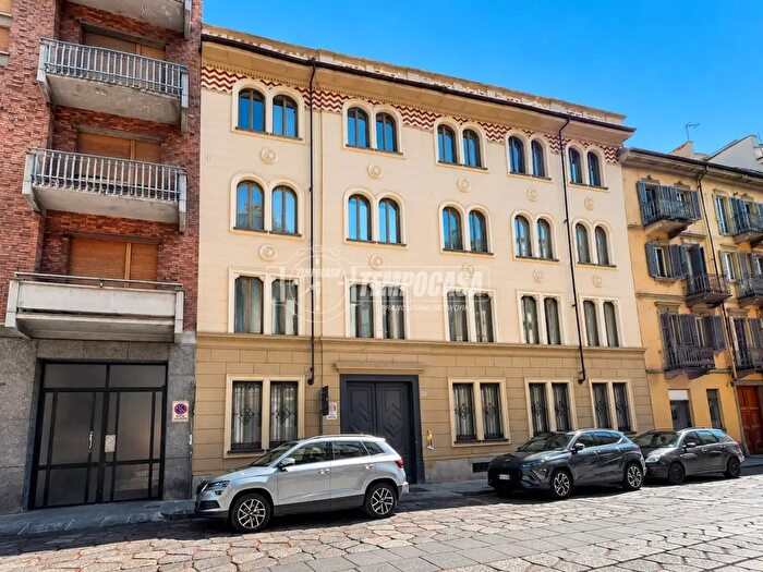 Appartamento bilocale in vendita in Via Cesare Lombroso, Torino