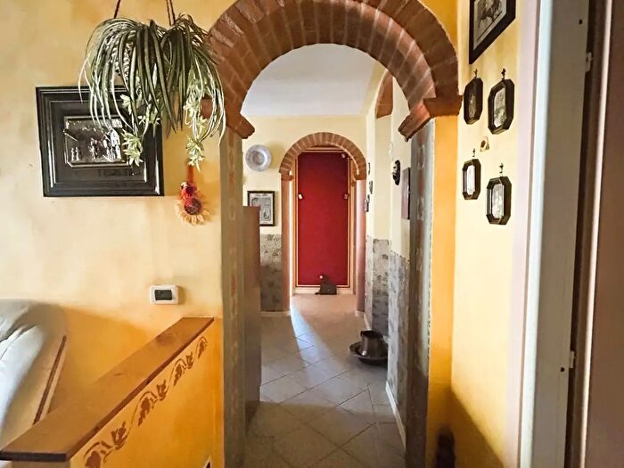Appartamento trilocale in vendita in Via Modenese Pistoia Pt, Pistoia