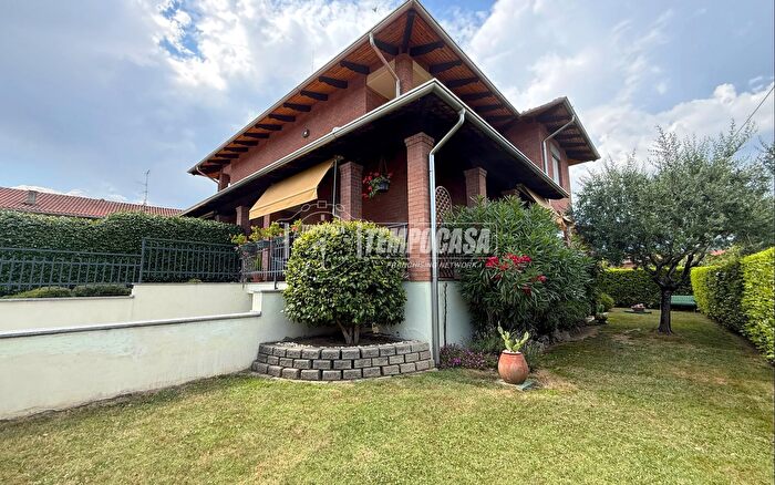 Casa con 5 locali in vendita in Viale Alpini dItalia, Vigliano Biellese