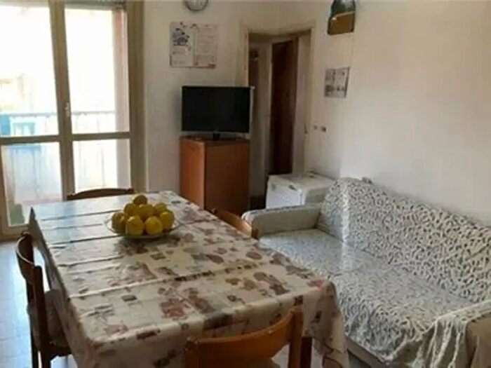 Appartamento trilocale in affitto in Via Camillo Campari, Pavia