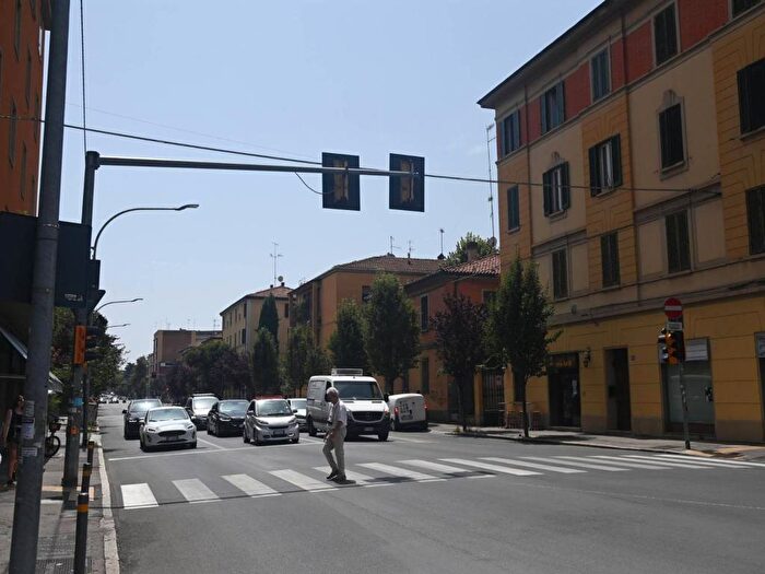 Appartamento trilocale in affitto in Via Giuseppe Massarenti, Massarenti, Bologna