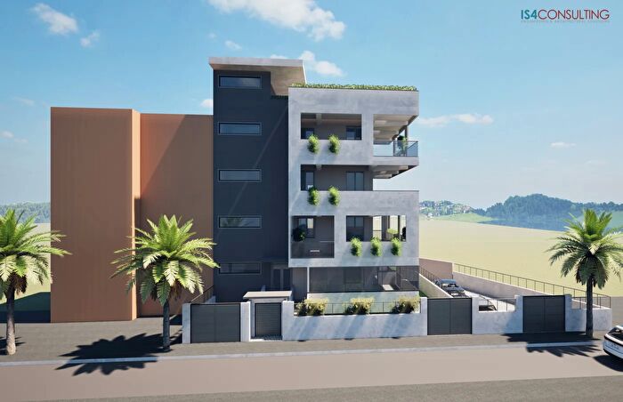 Appartamento trilocale in vendita in Via San Paolino Snc, Milazzo