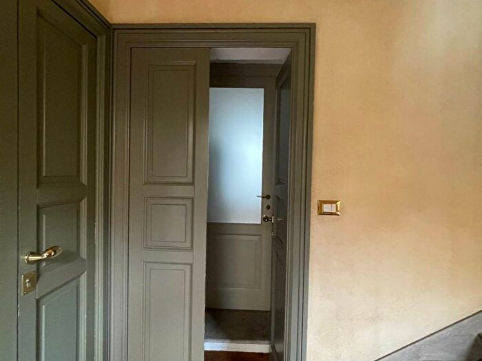 Appartamento monolocale in affitto in Via San Maurilio, Carrobbio, Milano