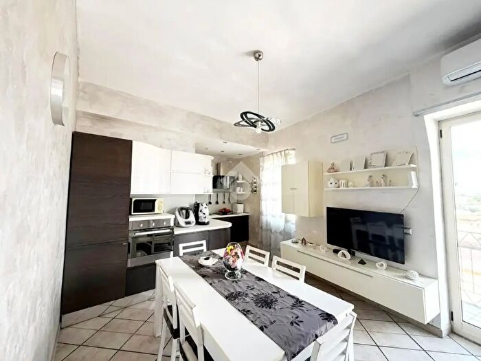 Appartamento bilocale in vendita in Via Mariconda, Pompei