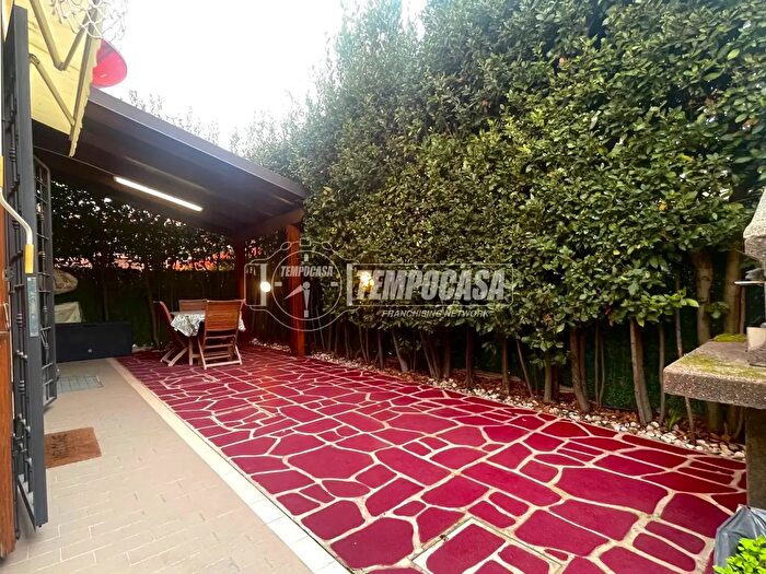 Appartamento quadrilocale in vendita in Via Borgo, SantAgata Bolognese