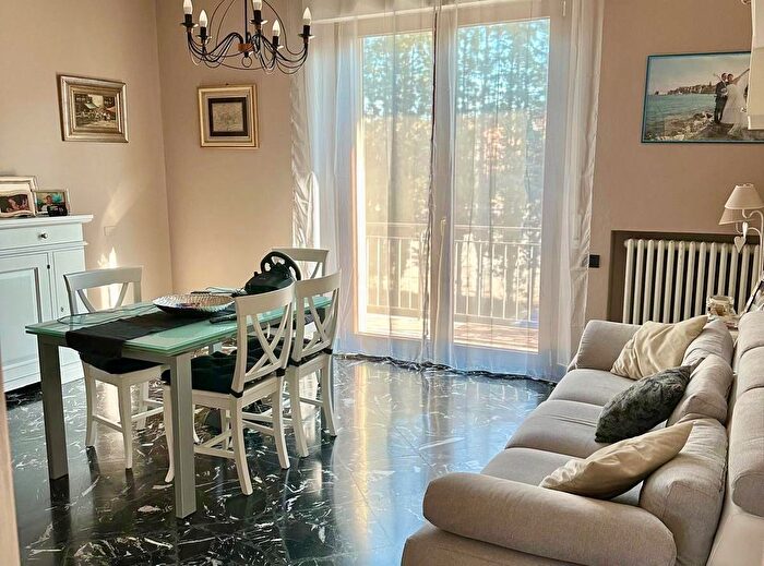 Appartamento con 7 locali in vendita in Arbia Si, Asciano