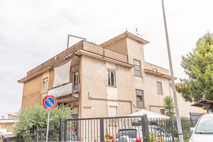 Appartamento trilocale in vendita in Piazza Palmiro Togliatti, Marino