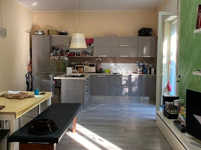 Appartamento quadrilocale in vendita in Via Demetrio Moscato, Salerno