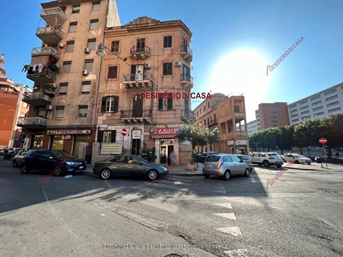 Appartamento con 5 locali in vendita in Via Giovanni Argento Palermo Pa Italia, Palermo