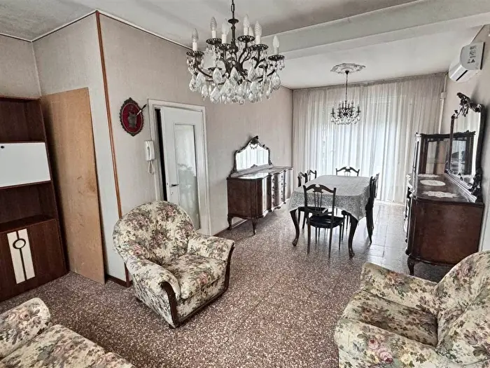 Appartamento trilocale in vendita in via padre giuliani, Frati, Legnano