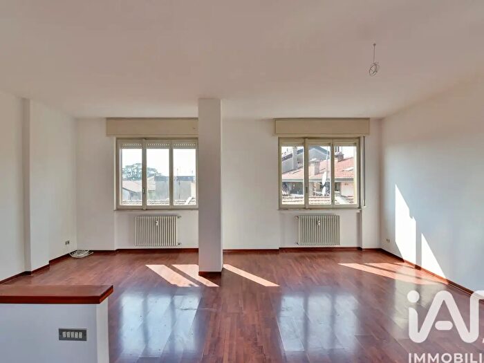 Appartamento quadrilocale in vendita in Via Roma, Figino Serenza