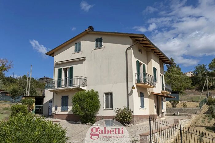 Casa con 8 locali in vendita in Via del Furioso, Monte Castello Di Vibio