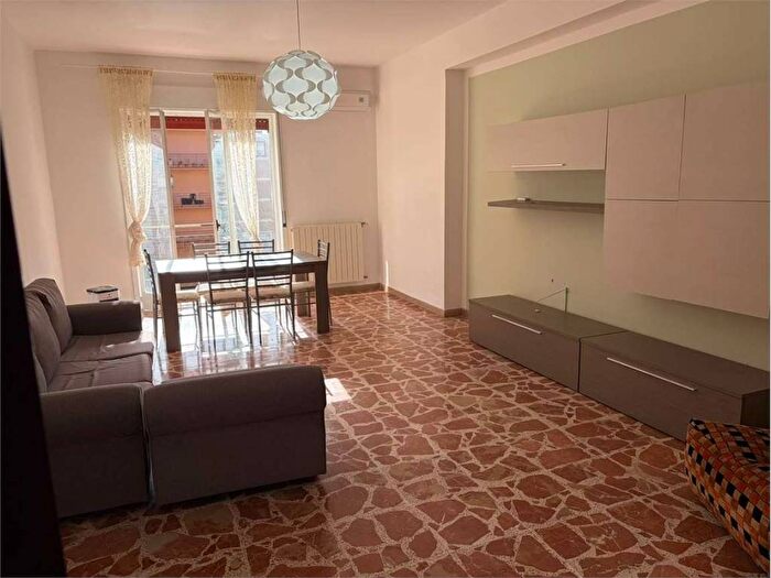 Appartamento trilocale in affitto in Tica Zecchino, Siracusa