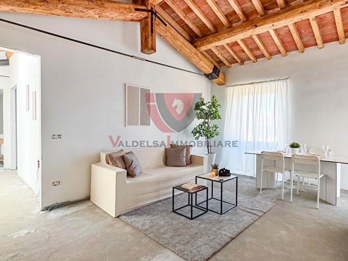 Appartamento con 7 locali in vendita in a Andrea Mantegna, Colle Di Val DElsa