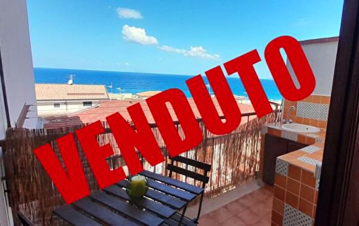 Appartamento bilocale in vendita in Vico Ruggero Settimo, Gioiosa Marea