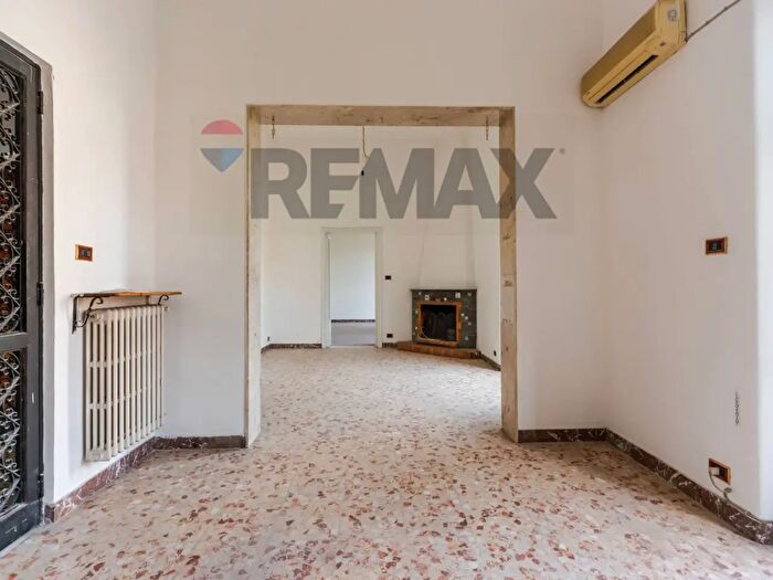Appartamento con 5 locali in vendita in Catania