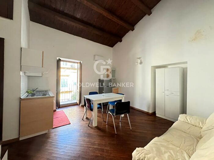 Casa quadrilocale in vendita in Via Roma, Ragusa