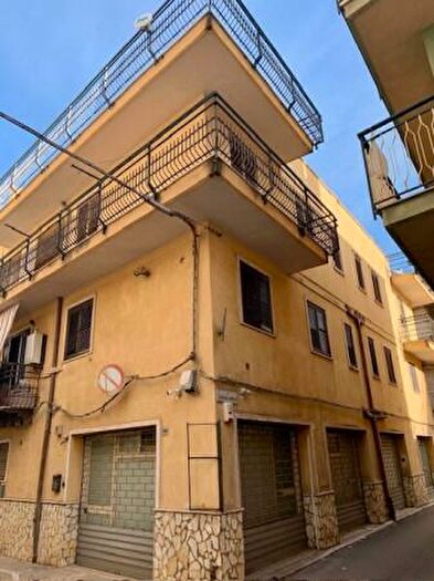 Appartamento con 5 locali in vendita in Via Lo Re, Bagheria