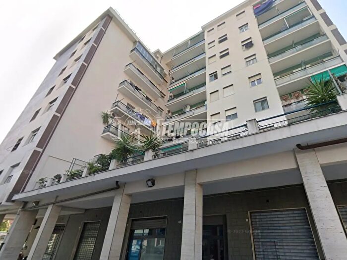 Appartamento quadrilocale in vendita in Via Trilussa, Savona