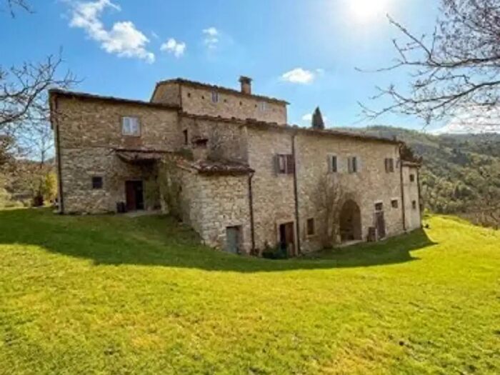 Casa con 6 locali in vendita in Strada Provinciale Modiglianese, Marradi